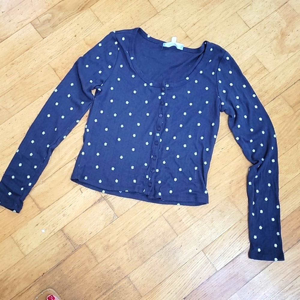 Cardigan Set - Picture 2 of 3